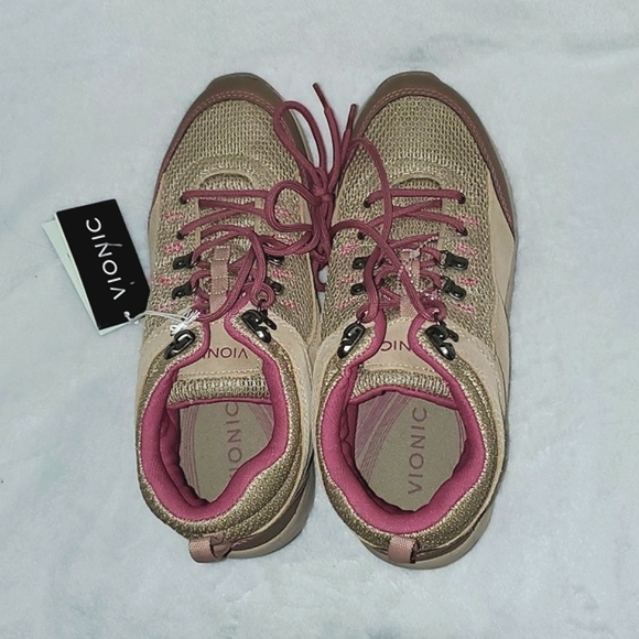 NWT Vionic Cypress Water-Resistant Hiking Sneakers Women's Size 9 - Picture 2 of 10